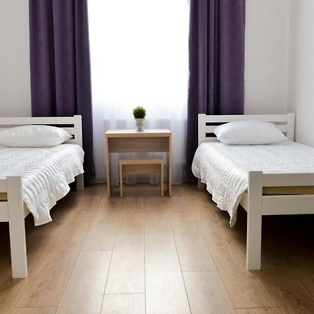 Grad Hotel Ashmyany Eksteriør billede