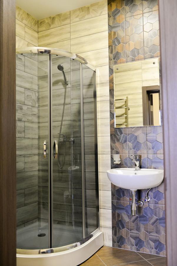 Grad Hotel Ashmyany Eksteriør billede