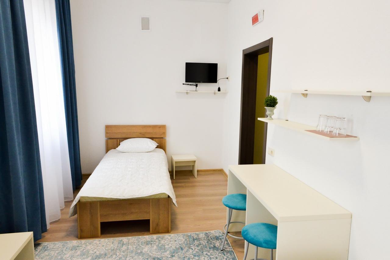 Grad Hotel Ashmyany Eksteriør billede