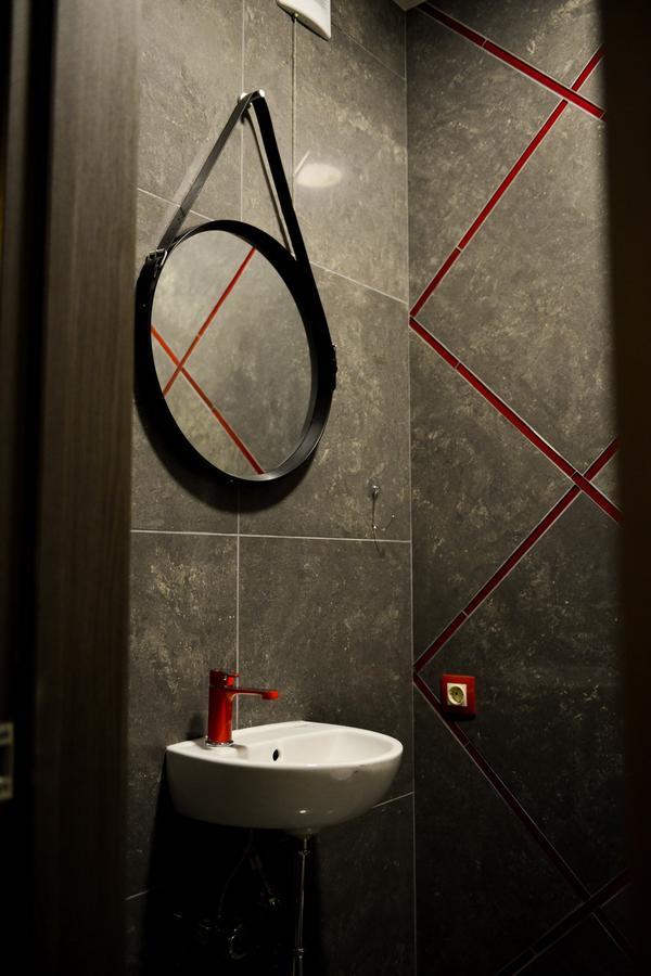 Grad Hotel Ashmyany Eksteriør billede