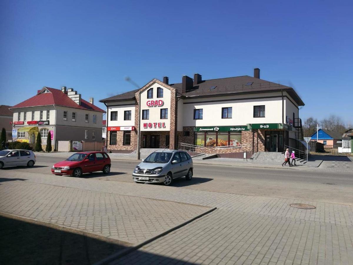 Grad Hotel Ashmyany Eksteriør billede